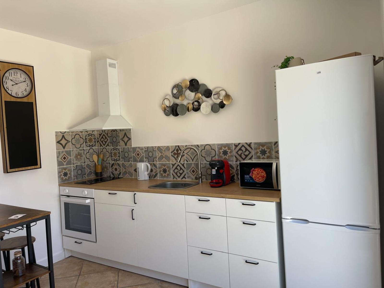La Casa Bella Aparthotel Gignac-la-Nerthe Buitenkant foto