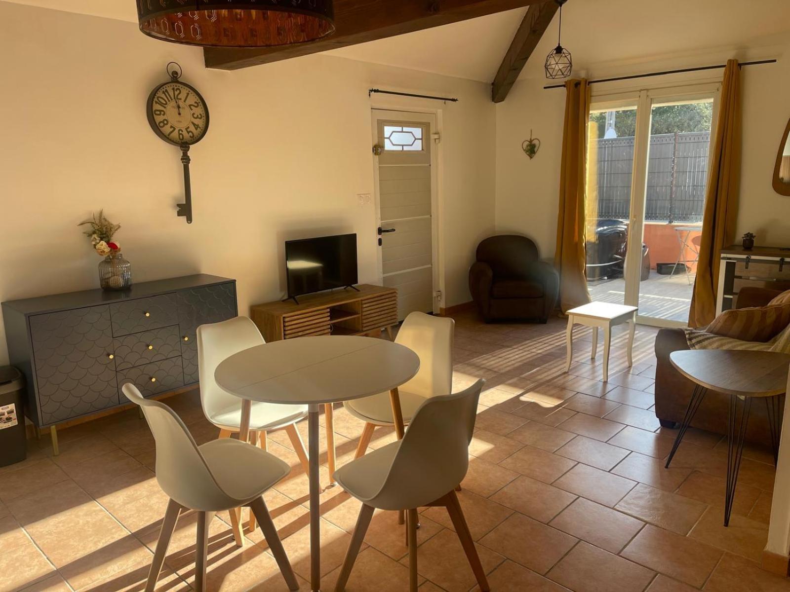 La Casa Bella Aparthotel Gignac-la-Nerthe Buitenkant foto